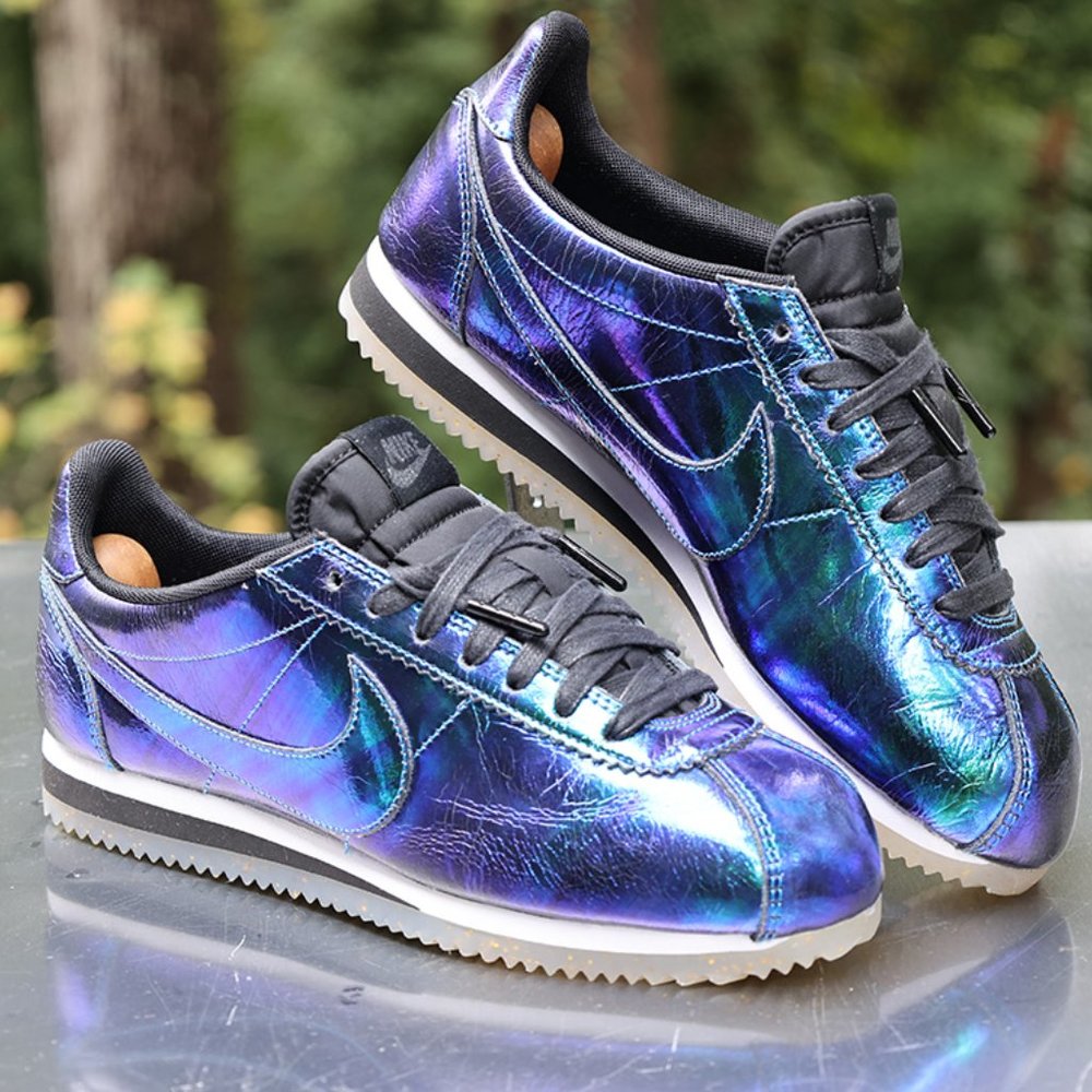 Nike Classic Cortez Leather SE Iridescent Soar